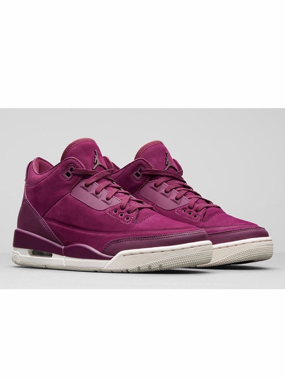 Nike WMNS Air Jordan 3 Retro SE
"Bordeaux" - Women's 9.5 - Brand New